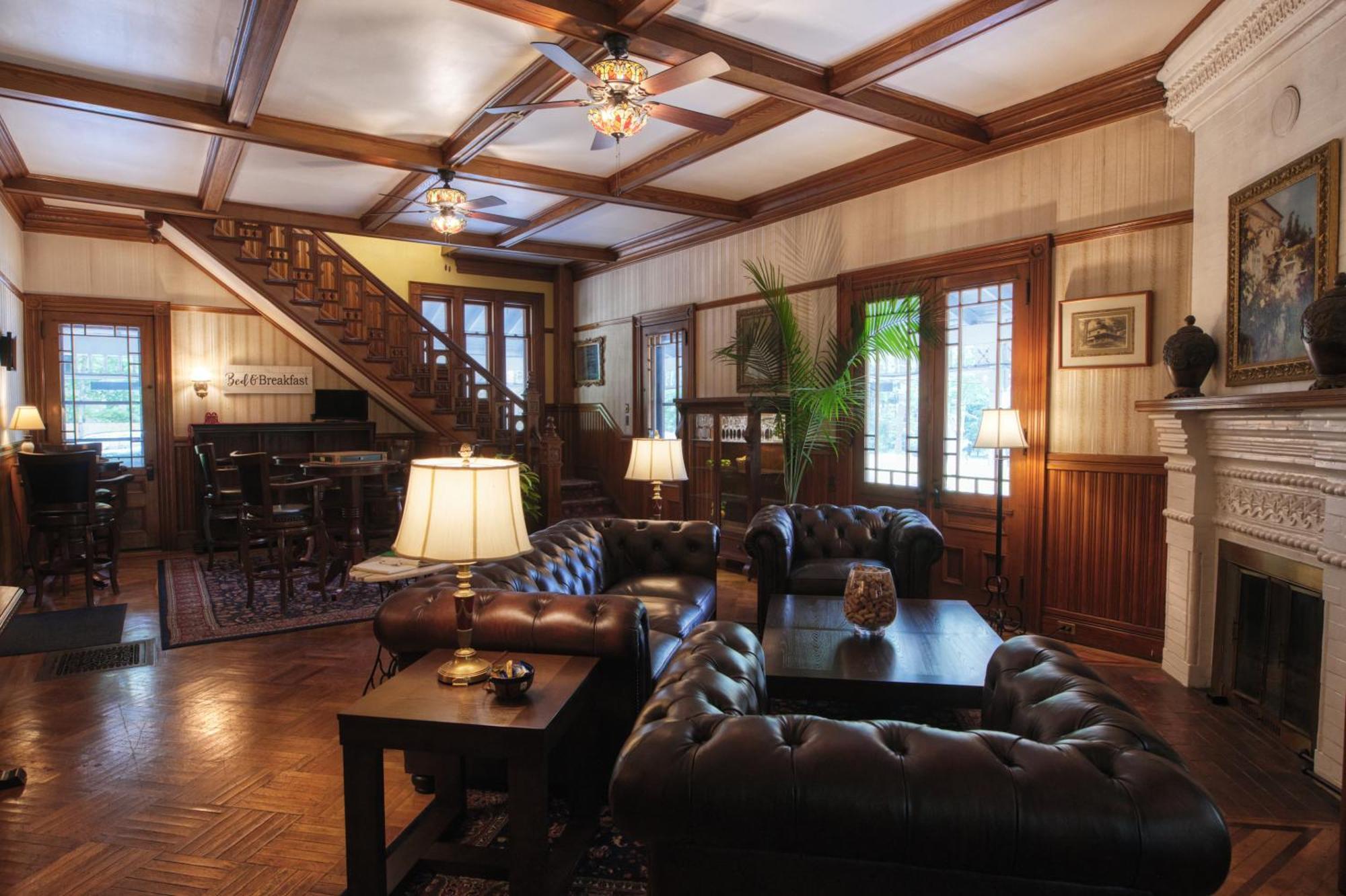 Rockwell Falls Inn And Wine Bar Lake Luzerne Exterior foto